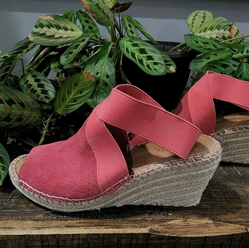 Gentle Souls by Kenneth Cole